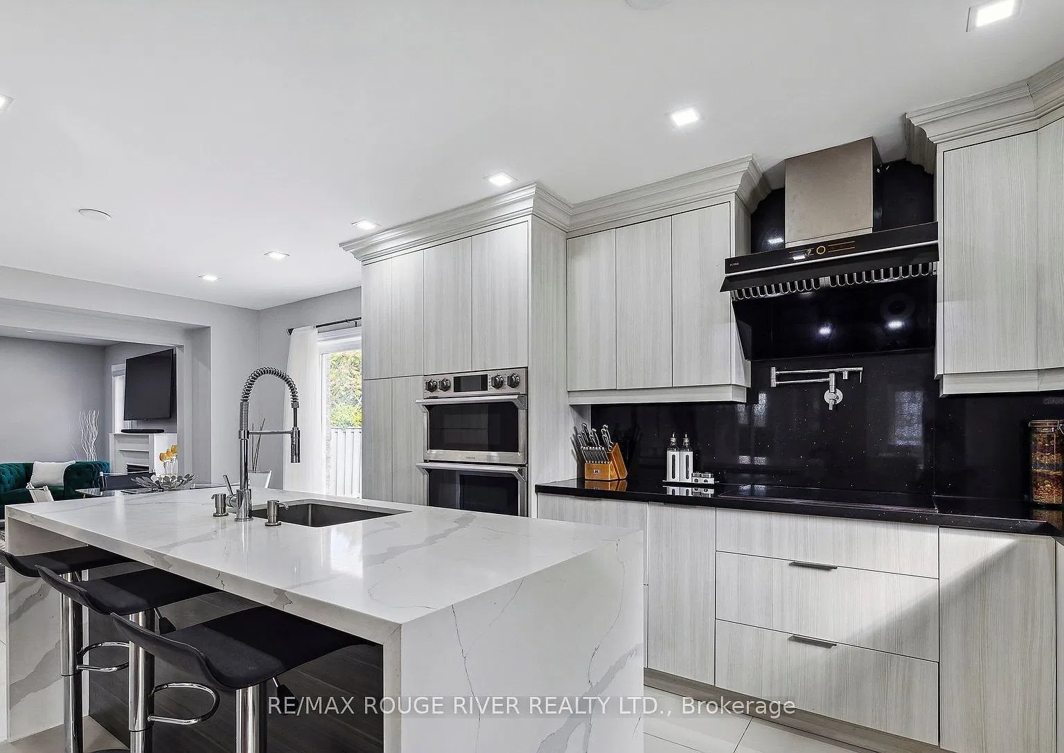 5 bed, $3,500 — Photo 4