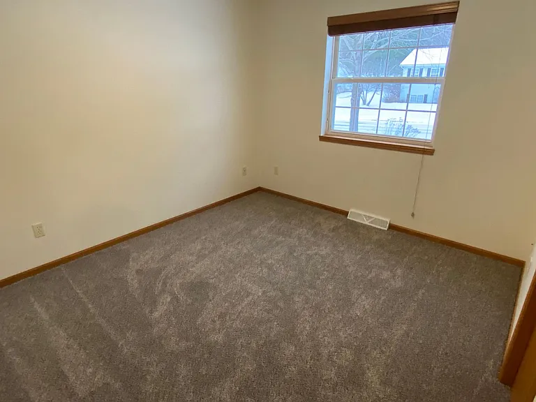 2153 Meadow Brook Way — Photo 13
