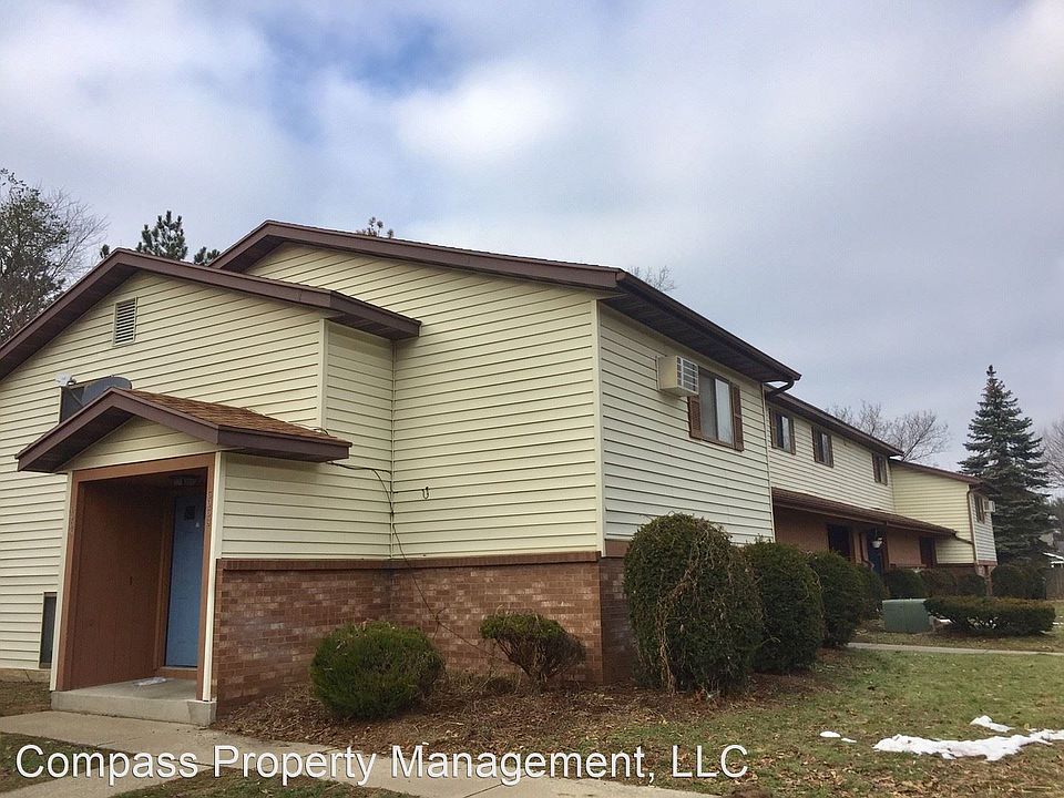 1st image of 6065 In The Pines Dr SE #8535135