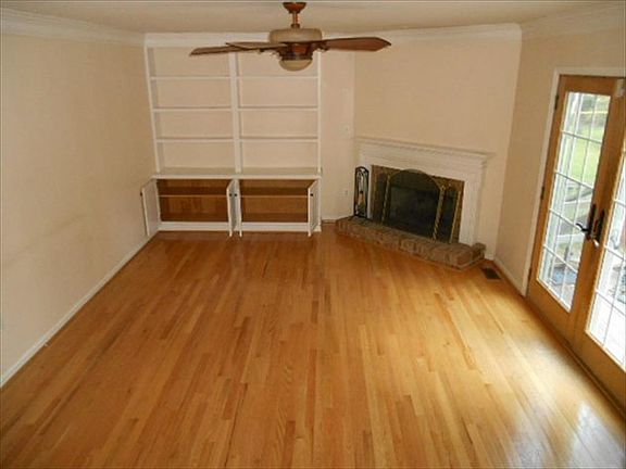 Additional Living Room