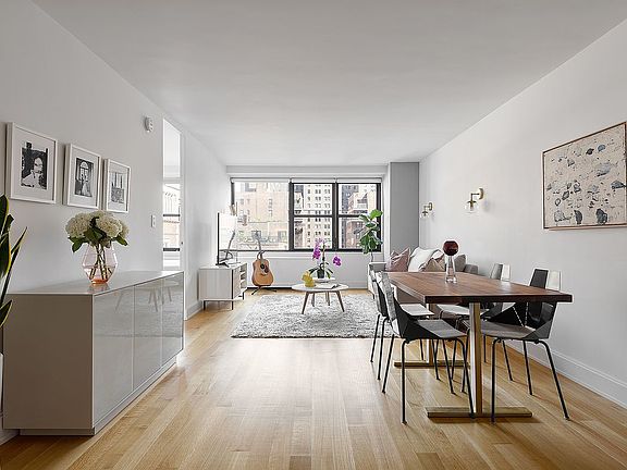 3rd image of 305 E 40th St #16C