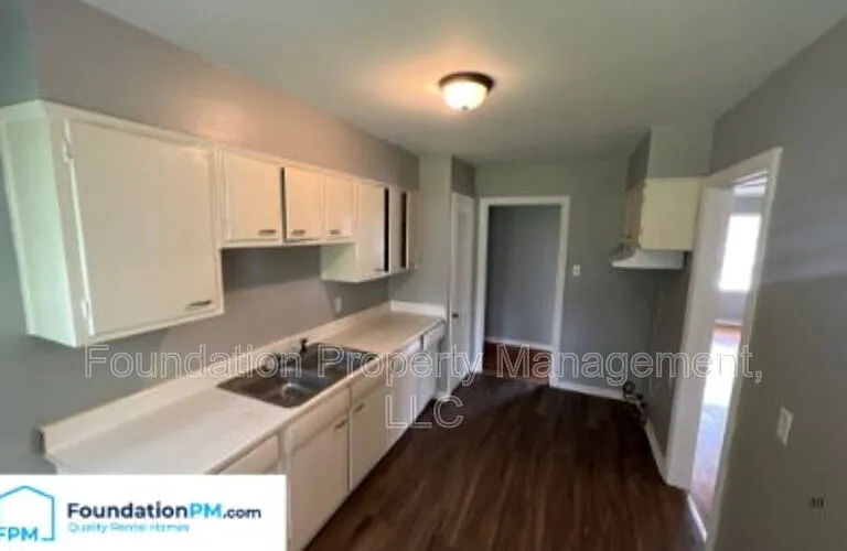 2324 Slocum Ave — Photo 7