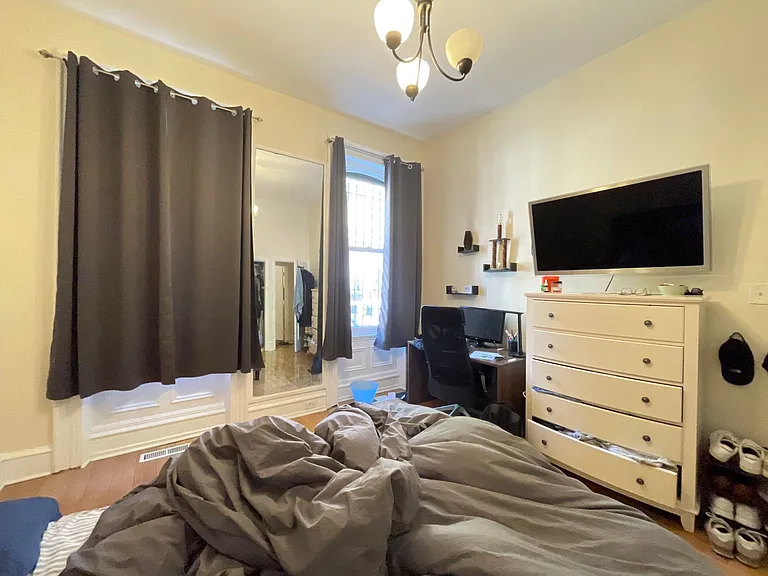 2122 Pine — Photo 14
