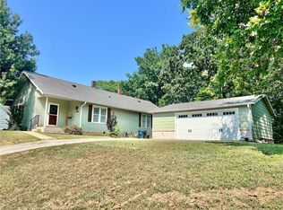 1004 N 2nd St, Independence, KS 67301