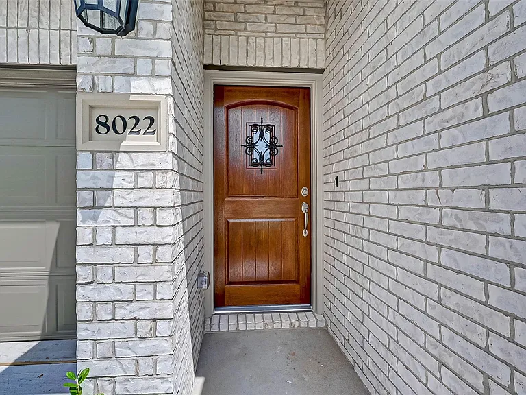 8022 Pinebrook Arbor Ct — Photo 5