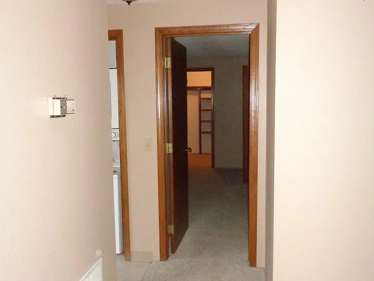 303 N Kansas Ave #402 — Photo 8
