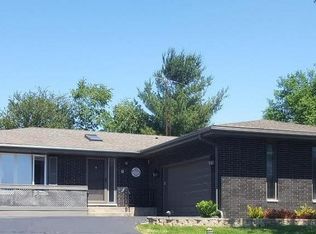 2464 E Lake Shore Dr, Crown Point, IN 46307