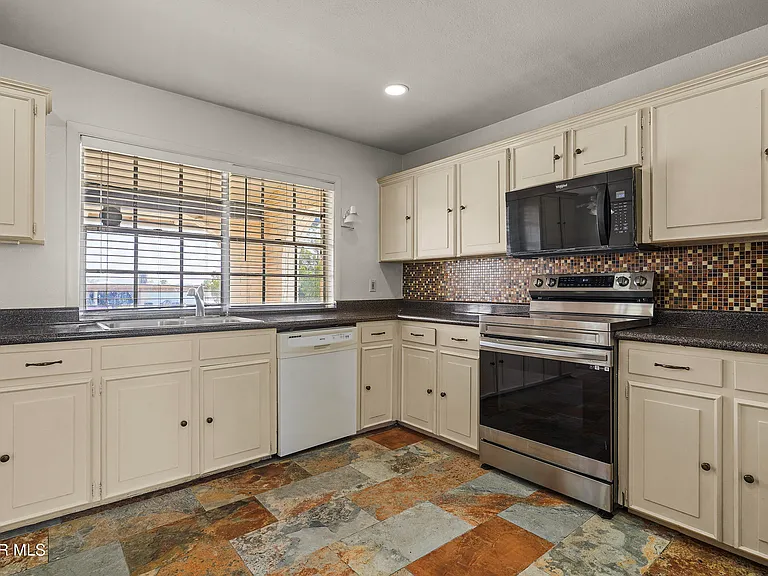 6417 Pino Real Dr — Photo 9