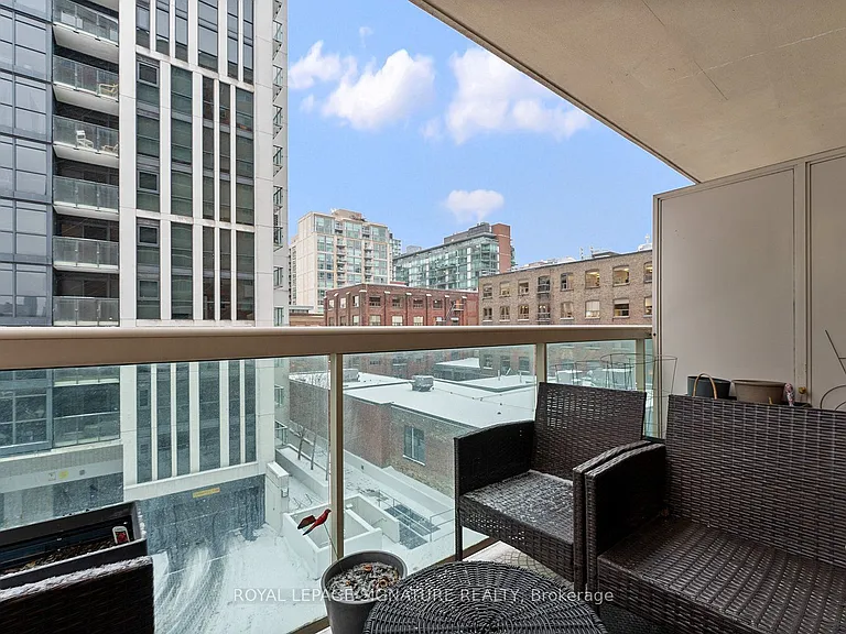 323 Richmond St E #412 — Photo 26