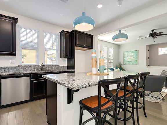 5th image of 2064 Mannington Pl