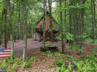 436 Maxatawny Dr, Pocono Lake, PA 18347