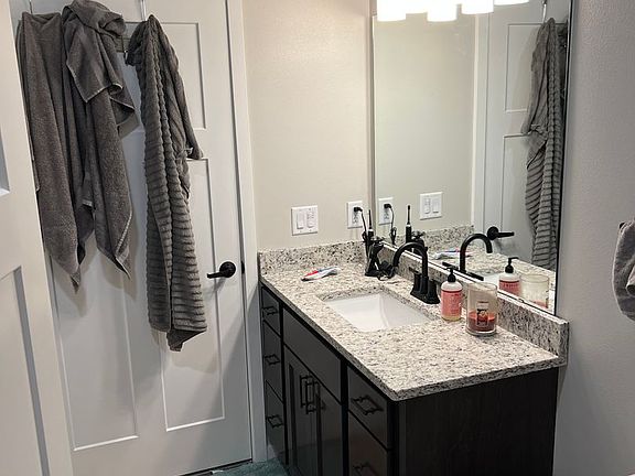 5th image of 500 N Tratt St #311