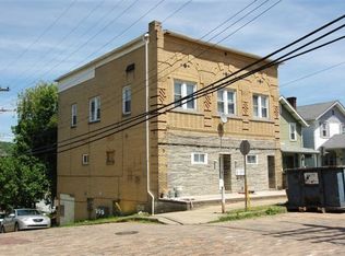 701 6th Ave, Coraopolis, PA 15108