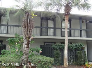 8717 Como Lake Dr, Jacksonville, FL 32256