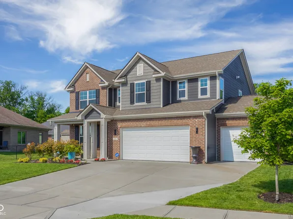 2736 Victory Dr, Columbus, IN 47203