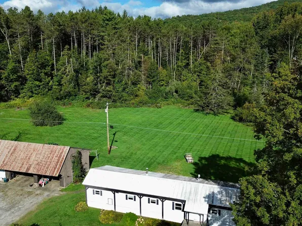 5556 W Woodstock Road, Woodstock, VT 05091