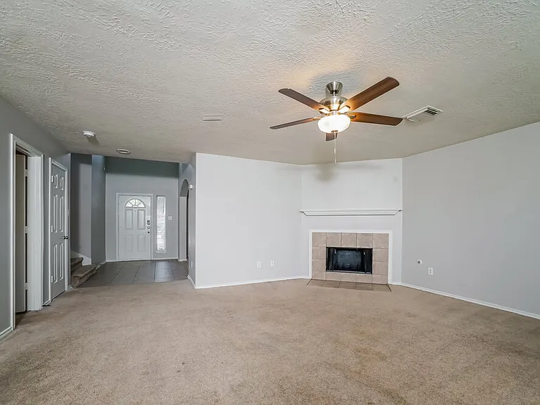 13030 Sandhill Park Ln — Photo 6