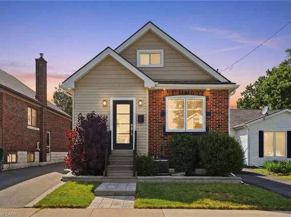 58 Tragina Ave S, Hamilton, ON L8K 2Z3