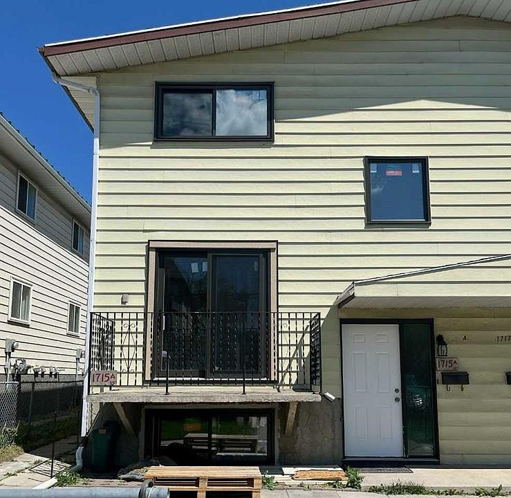 1st image of 1715A W 39th St SE