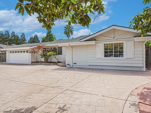 3rd image of 212 Saint Henry Dr