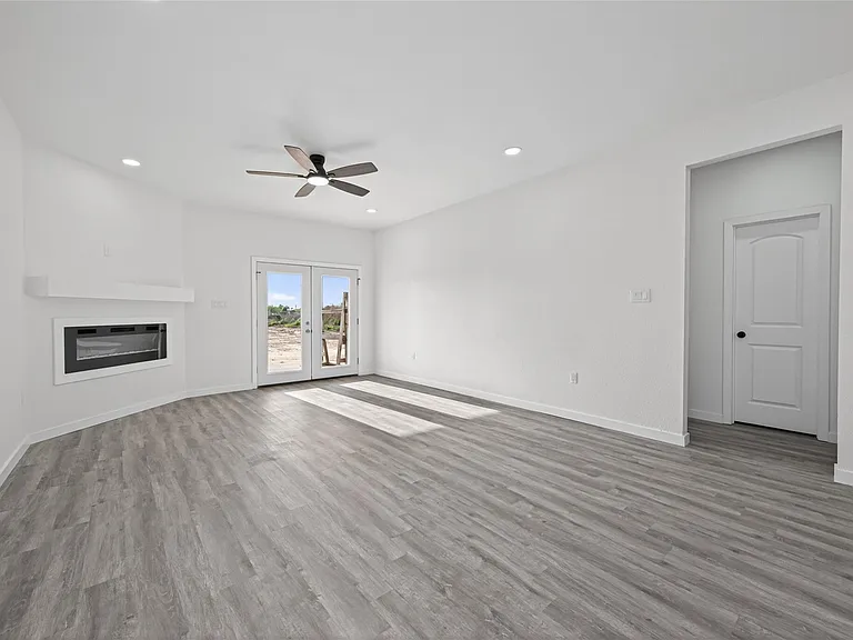 6921 Road 5503 — Photo 9