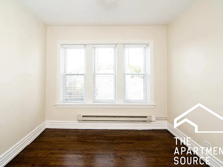 3819.5 N Greenview Ave #1S — Photo 11