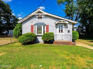 27 Linton Pl, Keansburg, NJ