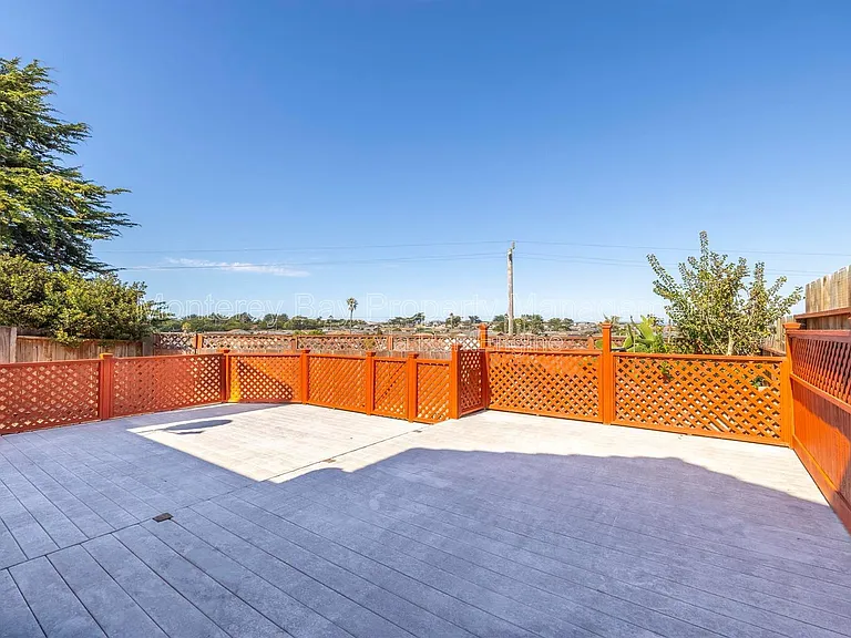 143 Seal Ct — Photo 35