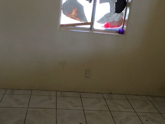 5th image of 204 W President St
