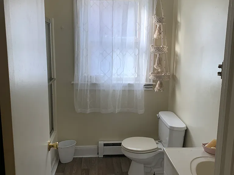 372 Pleasant St #2 — Photo 4