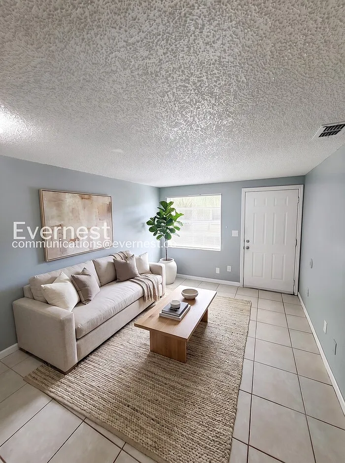 2 bed, 1.0 bath, 600 sqft, $1,275 — Photo 2