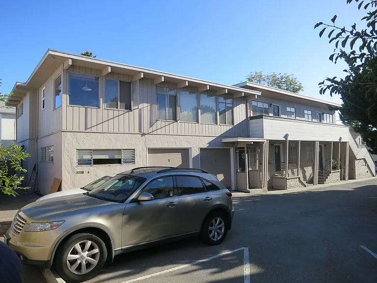 3220 Yosemite Ave — Photo 4