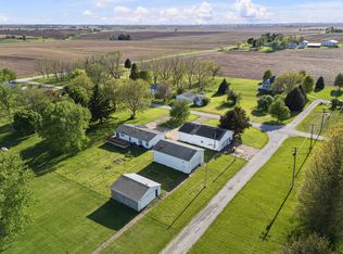 409 233rd St, Aledo, IL 61231