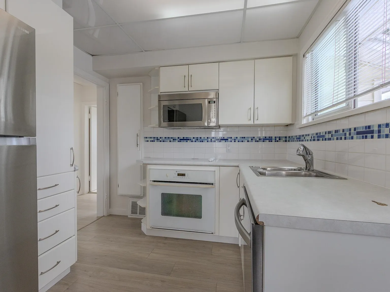 2 bed, 875 sqft, $3,400 — Photo 4