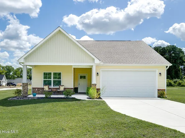 132 Lacarol Street, Rose Hill, NC 28458