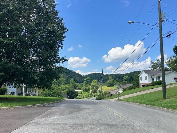 5th image of 117 Valley Crest Dr