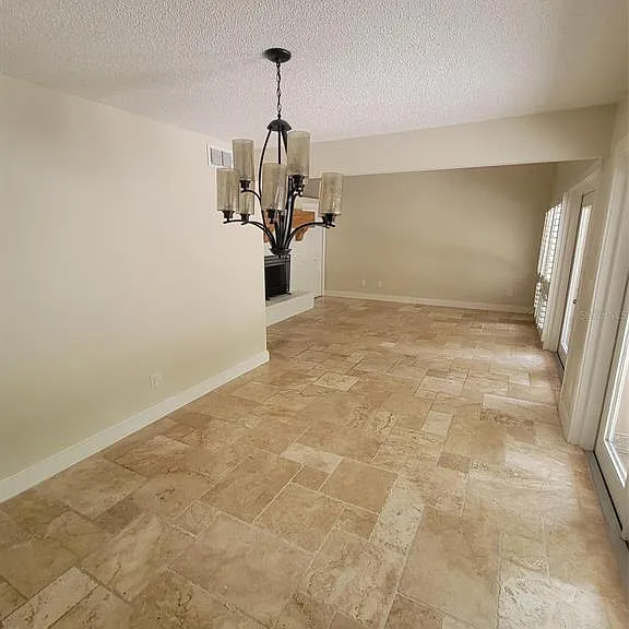 101 Cedar Point Ln — Photo 8
