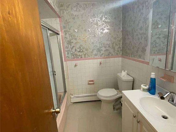 5th image of 7425 Rockaway Blvd
