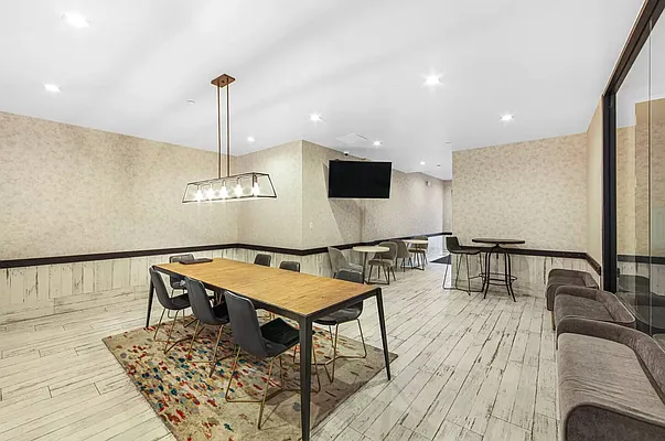 Rented by MAPT Residential LLC | media 27