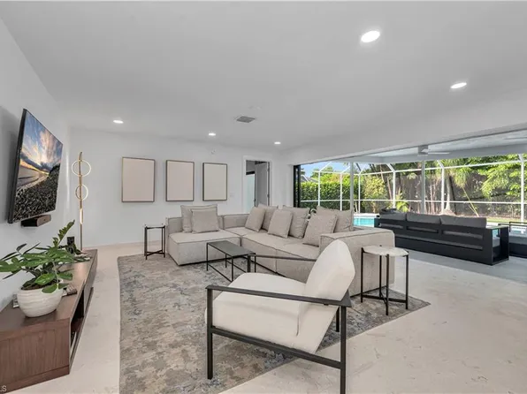 3777 Fountainhead LN, NAPLES, FL 34103