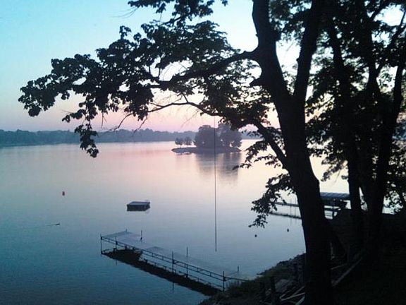 TWIN ISLAND brochure.pdf