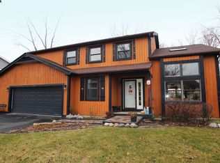 114 Lorraine Dr, Lake Zurich, IL 60047