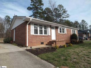 214 Brooklawn Dr, Fountain Inn, SC 29644