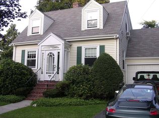 8 Brae Rd, Quincy, MA 02169