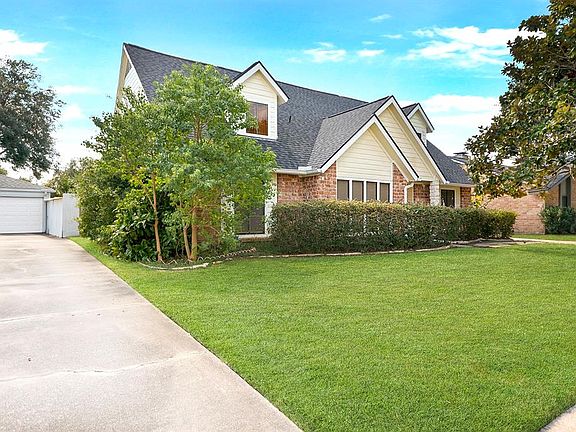 3rd image of 21219 Park Royale Drive