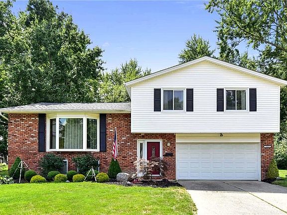 2nd image of 29659 Huntington Dr