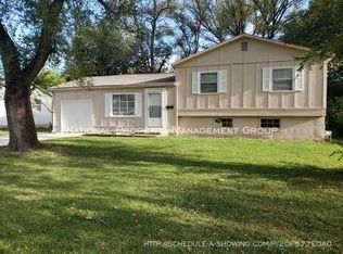 10013 Kessler St, Overland Park, KS 66212