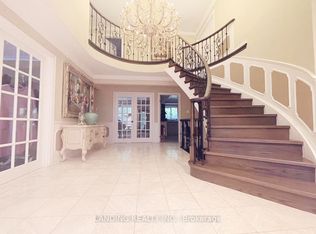 376 Banbury Rd #C12, Toronto, ON M2L 2B9