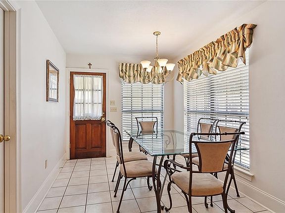 3rd image of 3516 Tolmas Dr