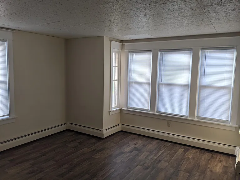2419 Walnut St #2 — Photo 8